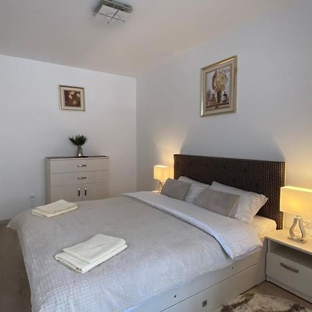 Trust Apartaments Braşov Extérieur photo