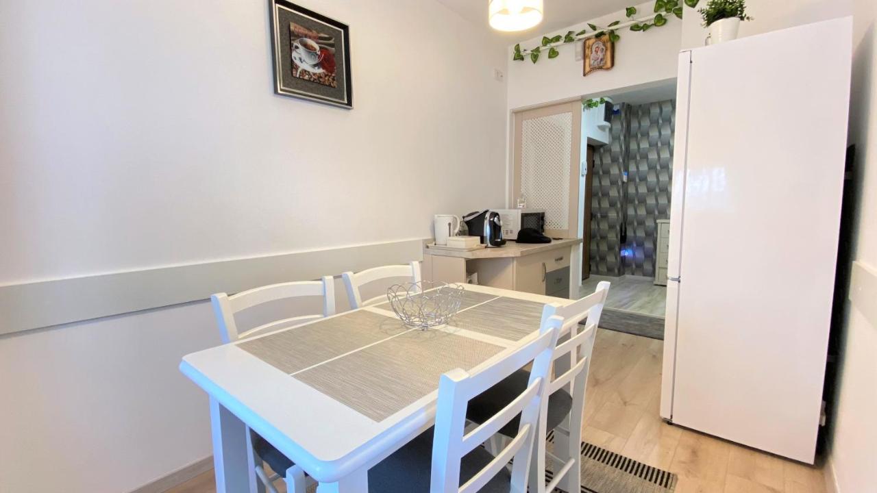 Trust Apartaments Braşov Extérieur photo